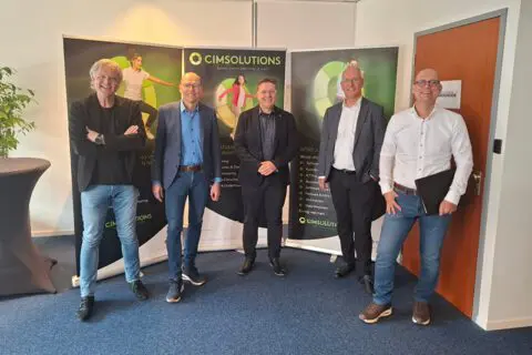 Employees of CIMSOLUTIONS and employees of Samenwerking Noord together in the photo to announce the membership